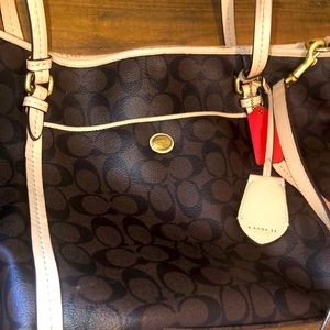 ⭐️ COACH ⭐️ Brown Shoulder, Crossbody Bag, Signature C design